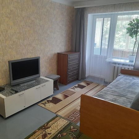 Квартира Біля Парку На Княгині Ольги 13 Apartman Rivne Kültér fotó